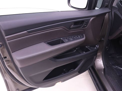 Used 2019 Honda Odyssey EX-L image 9