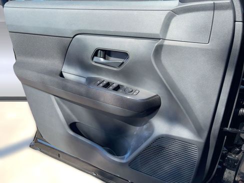 New 2026 Nissan Kicks S image 20