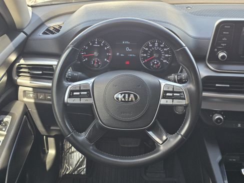 Used 2020 Kia Telluride LX FWD image 15