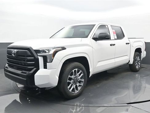 New 2026 Toyota Tundra SR image 21