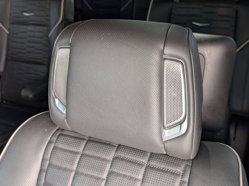 Used 2024 Cadillac Escalade Sport Platinum image 15