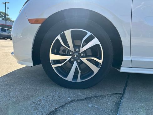 Used 2023 Honda Odyssey Touring image 34