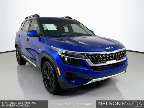Used 2022 Kia Seltos Nightfall Edition AWD/4WD image 3