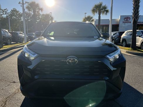 Used 2022 Toyota RAV4 XLE image 3