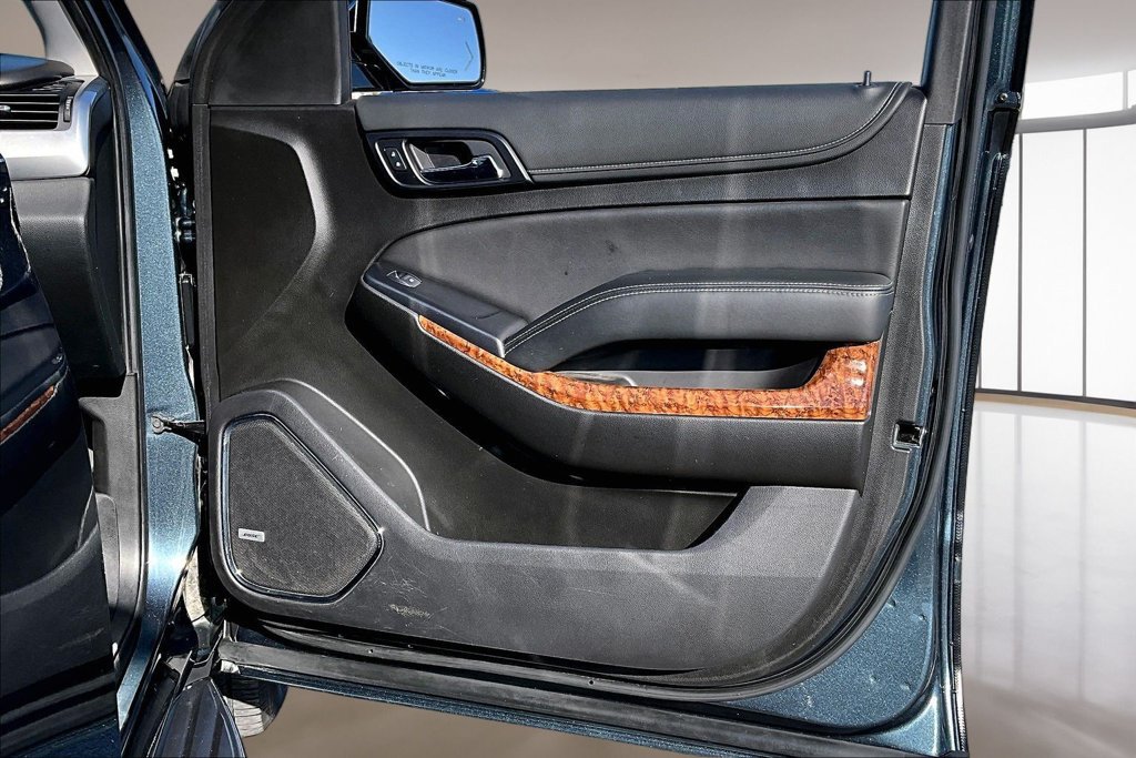 Used 2020 Chevrolet Tahoe Premier AWD/4WD image 19
