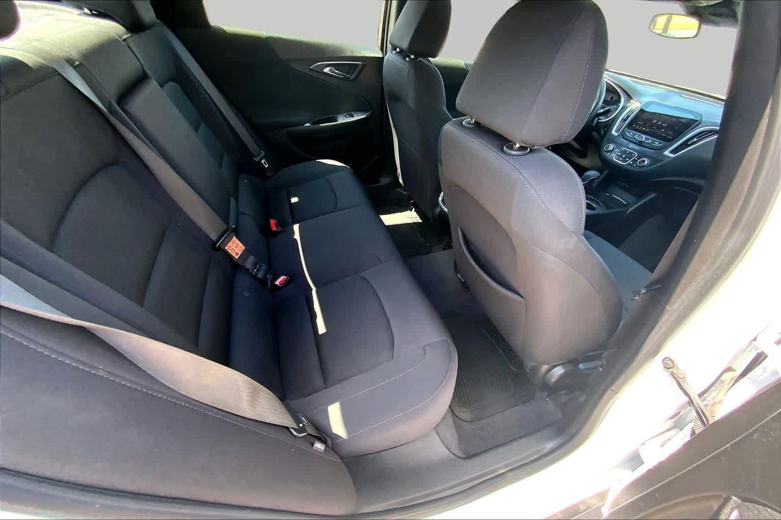 Used 2024 Chevrolet Malibu LT FWD image 19