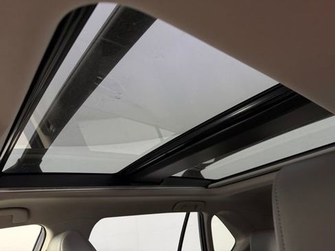 Used 2021 Toyota RAV4 Limited image 28