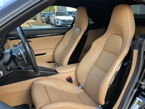 Used 2015 Porsche 911 4 Cabriolet AWD/4WD image 13
