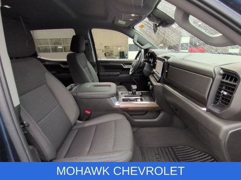 Used 2022 Chevrolet Silverado 1500 RST w/ Z71 Off-Road Package AWD/4WD image 28