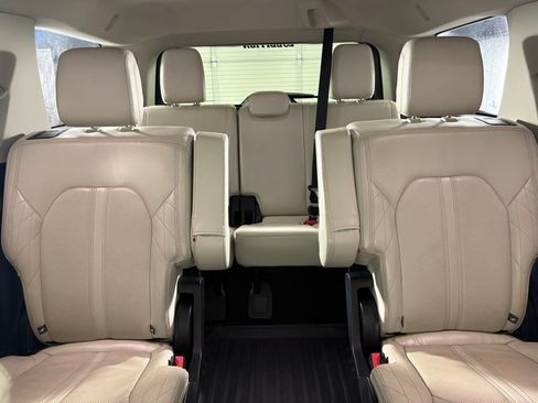 Used 2019 Ford Expedition Platinum RWD image 50