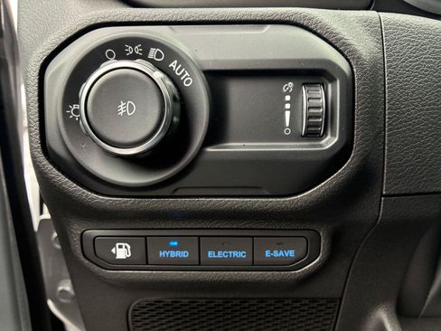 New 2023 Jeep Wrangler Unlimited Rubicon 4xe w/ Cold Weather Group AWD/4WD image 18