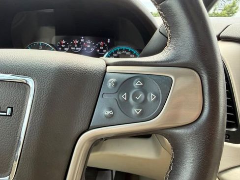 Used 2020 GMC Yukon Denali w/ Denali Ultimate Package AWD/4WD image 17