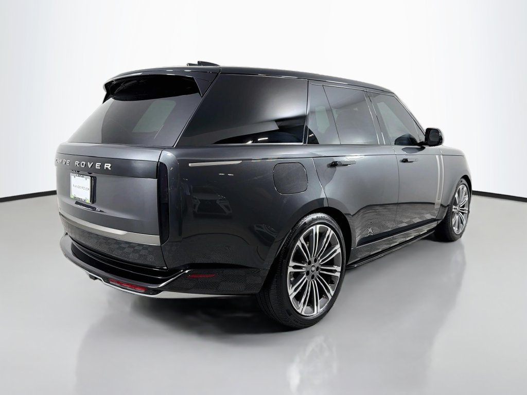 Certified 2025 Land Rover Range Rover SE AWD/4WD image 5