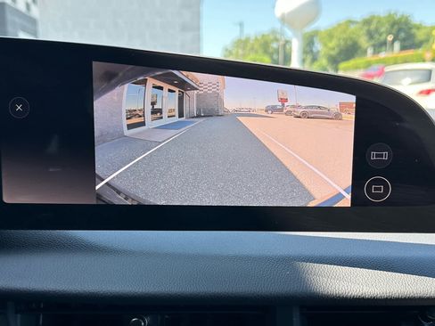 Used 2024 Lucid Air Touring AWD/4WD image 25