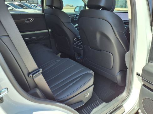 Certified 2026 Genesis GV80 2.5T Select AWD/4WD image 14