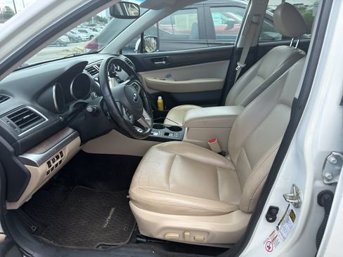Used 2015 Subaru Outback 3.6R Limited AWD/4WD image 6