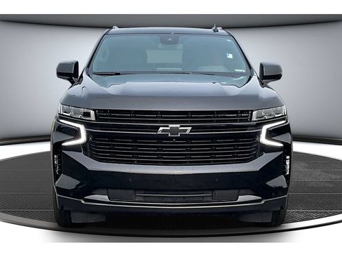 Used 2023 Chevrolet Suburban RST w/ Luxury Package AWD/4WD image 4