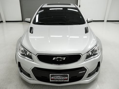 Used 2017 Chevrolet SS RWD image 2