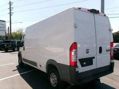 Used 2018 RAM ProMaster 2500 FWD image 5
