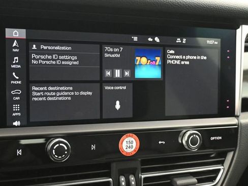 New 2026 Porsche Macan image 14