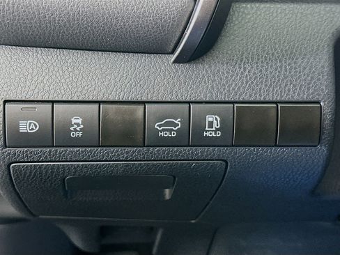 Used 2024 Toyota Camry SE image 16