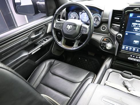 Used 2020 RAM 1500 Limited w/ Black Appearance Package AWD/4WD image 24