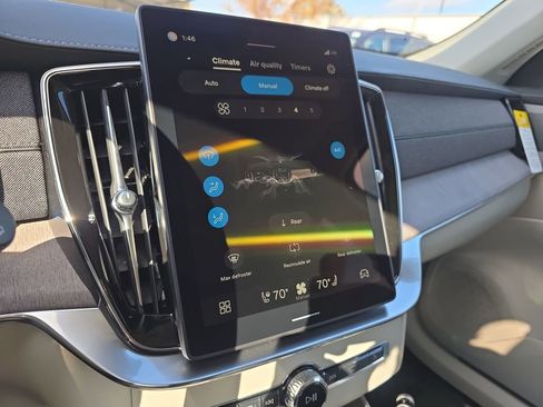 New 2026 Volvo XC90 B6 Ultra image 31