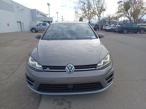 Used 2017 Volkswagen Golf R 4-Door image 2