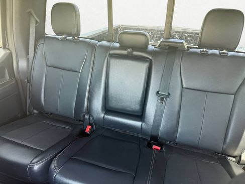 Used 2022 Ford F250 Lariat w/ Lariat Ultimate Package AWD/4WD image 13