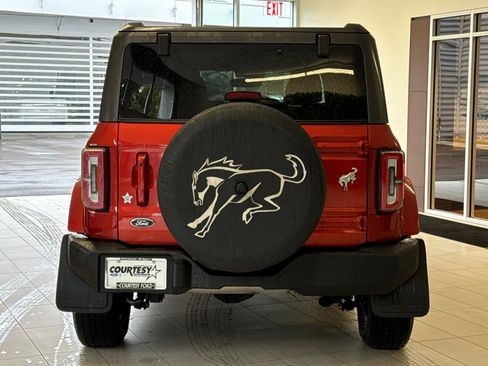 Certified 2022 Ford Bronco Outer Banks image 5