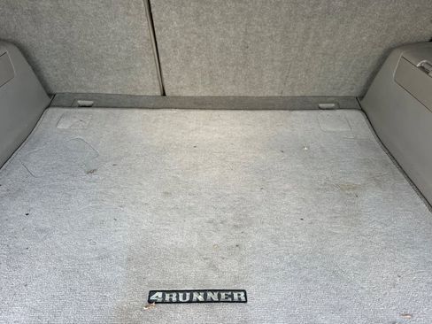 Used 2006 Toyota 4Runner SR5 image 16