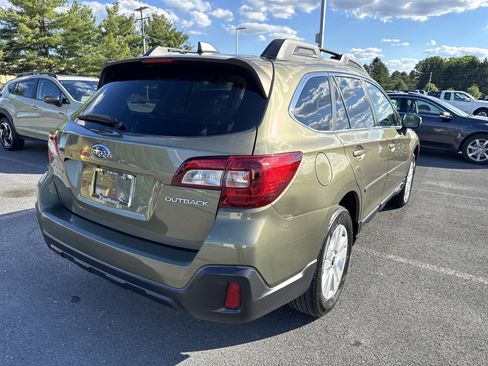 Used 2019 Subaru Outback 2.5i Premium AWD/4WD image 32