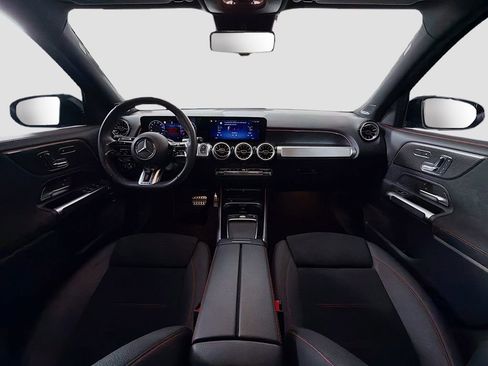 Used 2025 Mercedes-Benz GLB 35 AMG 4MATIC image 9
