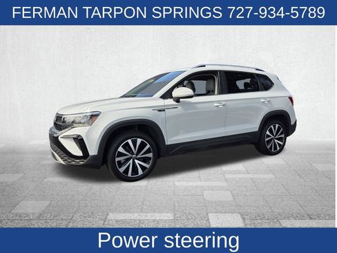 Used 2024 Volkswagen Taos SE FWD image 5