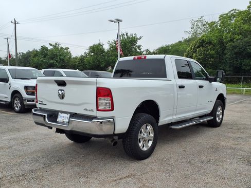 Used 2024 RAM 2500 Big Horn AWD/4WD image 2