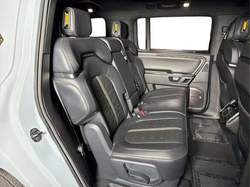 Used 2023 Rivian R1S Adventure AWD/4WD image 27