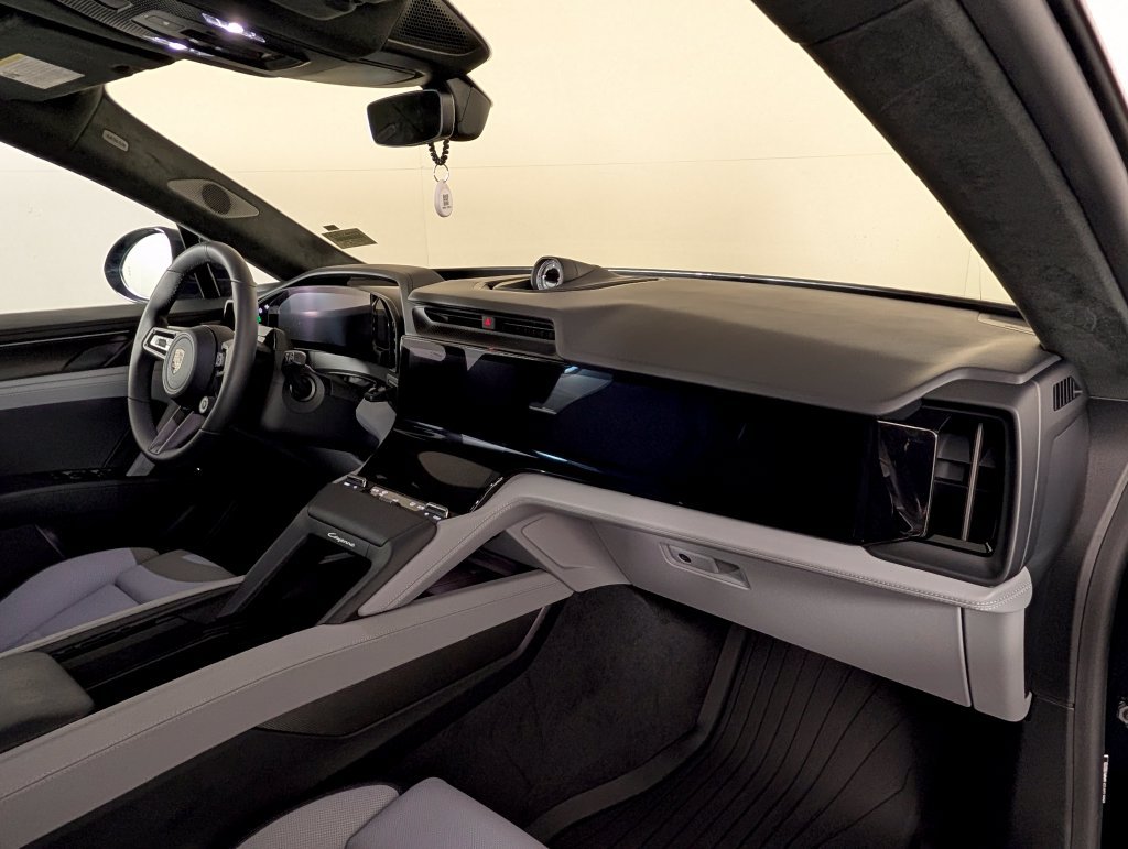 New 2026 Porsche Cayenne Turbo AWD/4WD image 19