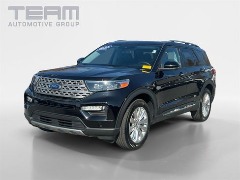 Used 2023 Ford Explorer Limited w/ Equipment Group 301A image 3