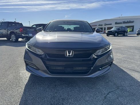 Used 2018 Honda Accord Sport image 9