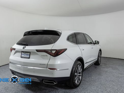 Used 2025 Acura MDX SH-AWD w/ Technology Package image 7