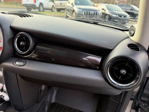 Used 2010 MINI Cooper Clubman S image 27