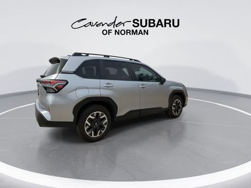 Certified 2025 Subaru Forester Premium AWD/4WD image 8