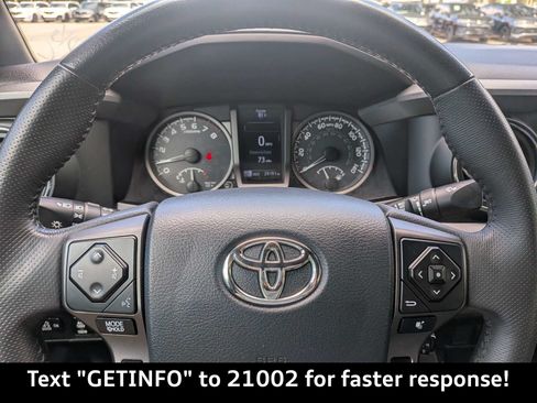 Used 2019 Toyota Tacoma TRD Off-Road AWD/4WD image 33