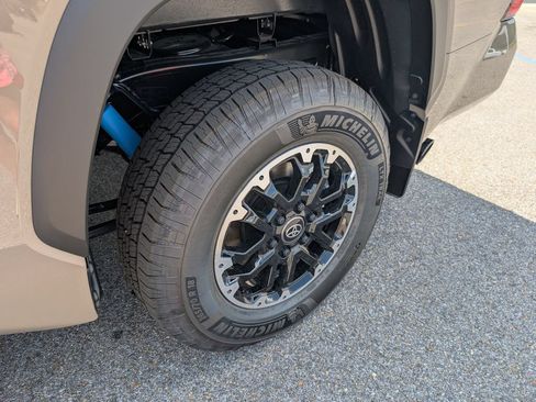 New 2026 Toyota Tundra SR5 AWD/4WD image 32