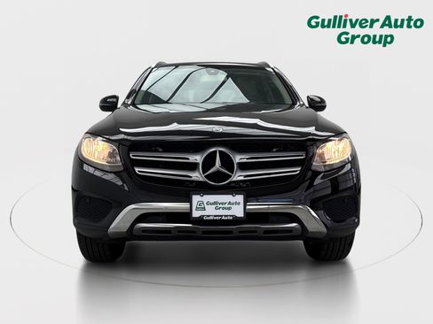 Used 2018 Mercedes-Benz GLC 300 4MATIC w/ Multimedia Package image 14