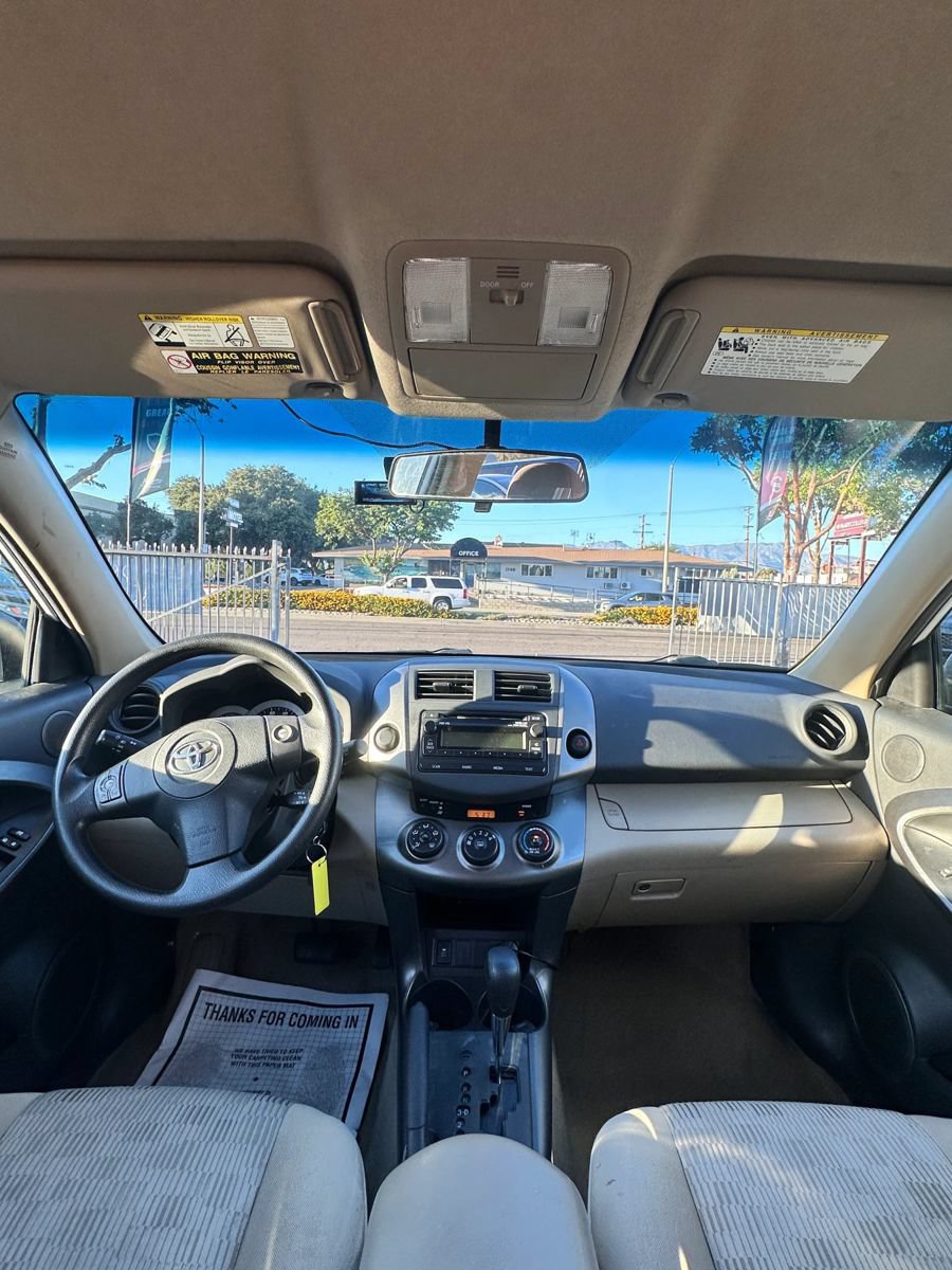 Used 2012 Toyota RAV4 FWD w/ Value Pkg image 7