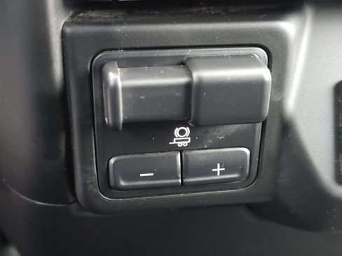 Used 2022 GMC Sierra 2500 Pro w/ Convenience Package image 25