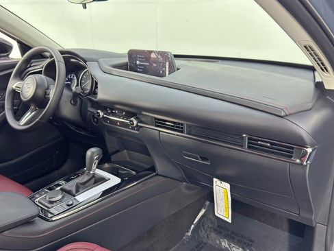 Used 2025 MAZDA CX-30 AWD 2.5 S w/ Preferred Package image 15