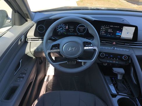 New 2026 Hyundai Elantra Sport image 17