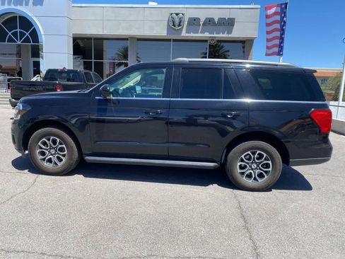 Used 2024 Ford Expedition XLT RWD image 10